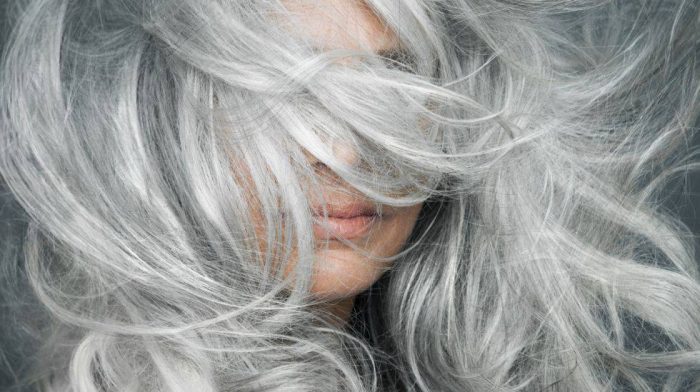 mujeres_belleza_canas mujeres_belleza_canas
