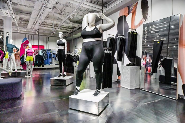 nike maniquies xxl body positive